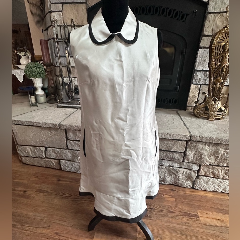 Chic White and Black Collared Midi Dress